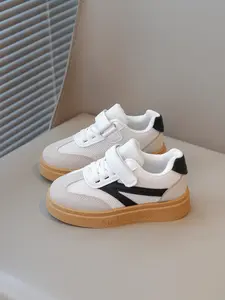 Fashion Children Skate Shoes, Anti-Slip Comfortable Sports Shoes for Active Kids, Reliable Safety Shoes for Outdoor Adventure, Fashionable Skate Shoes