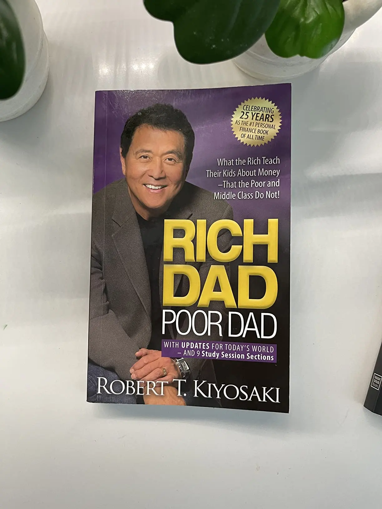 Rich Dad Poor Dad by Robert Kiyosaki (Plata Publishing, English) Mass Market Paperback – Investing Guidance, Personal Finance, Wealth Principles & Easy-to-Grasp Key Takeaways (Economics & Management Finance Book)