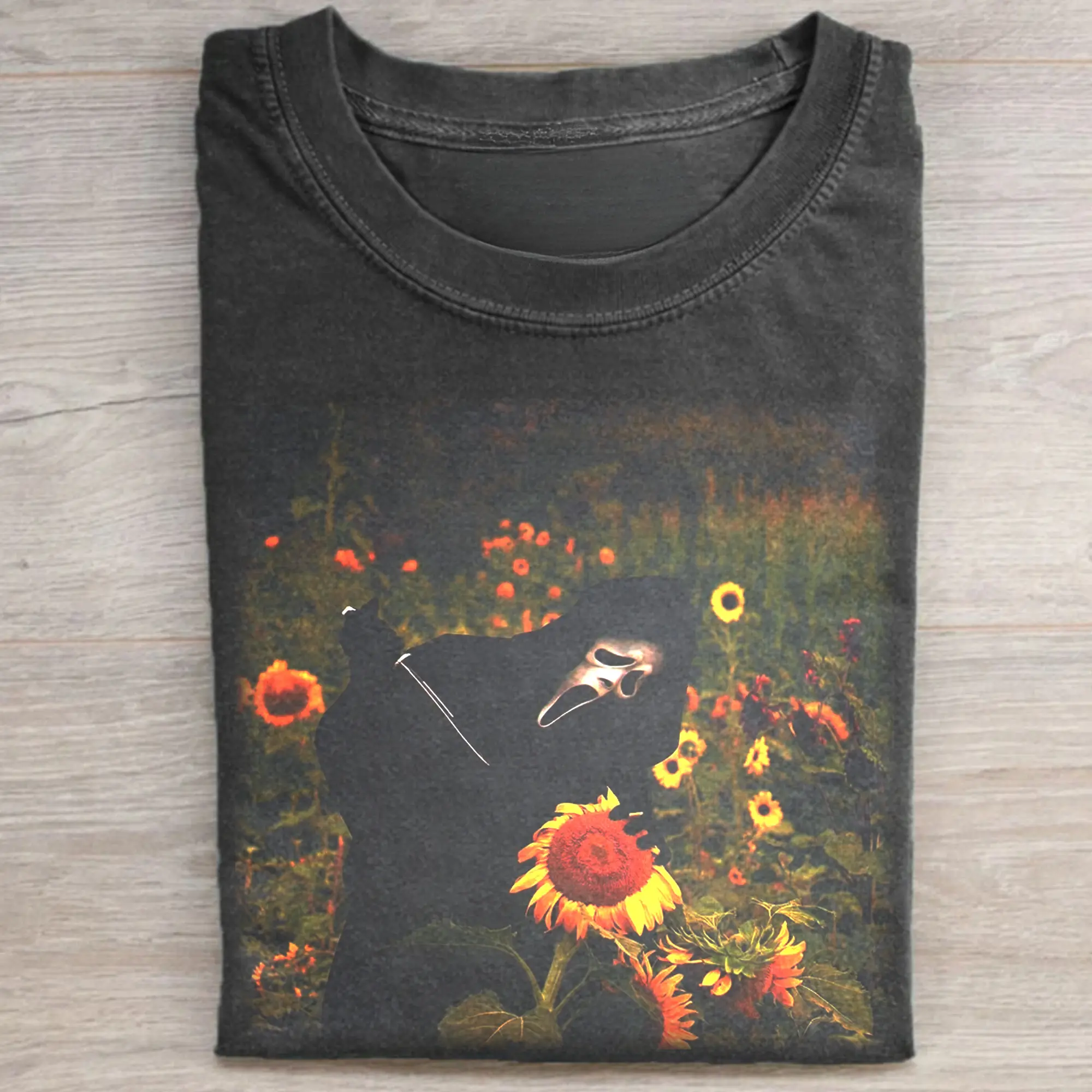 Vintage Ghostface Kill*ng The Sunflower Graphic Tee - Scream Movie Shirt - Horror Movie Shirt - Horror Movie Shirt - Scary Movie Shirt - Iconic Villains From Horror Films - Spooky Season - Trick or Treat - Fall Season Summer Casual