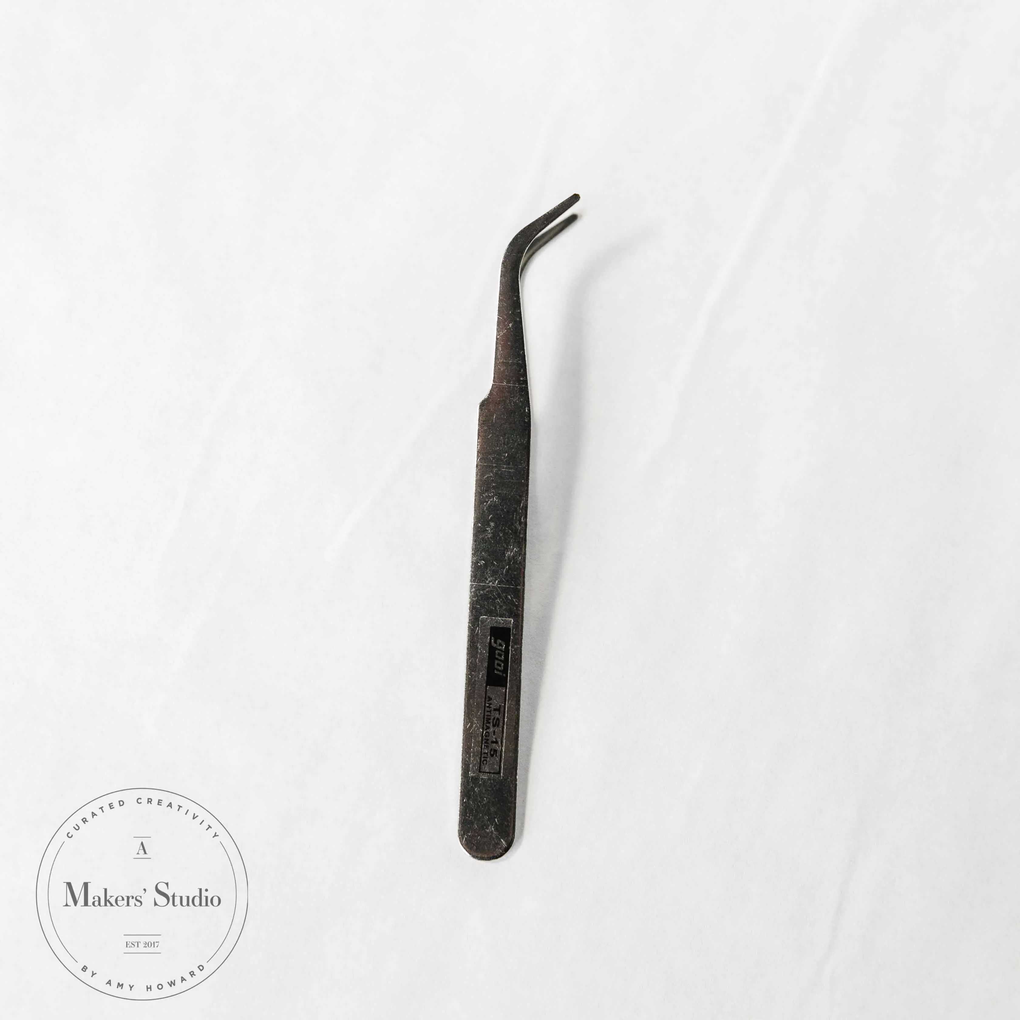 Tweezers