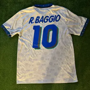 Italy Retro 94 Baggio jersey