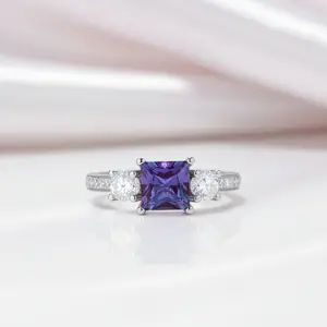 6.0mm Alexandrite Gemstone Engagement Ring