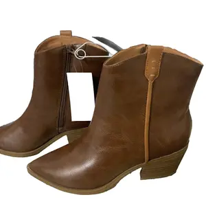 NWT Women Marlow Wide Width Western Boots - Universal Thread Brown 6.5W Footwear Walking Shoes Footwear Walking Shoes Classic Girl