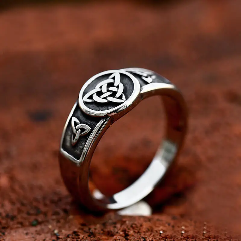 GTHIC Simple Celtic Knot Viking Ring Stainless Steel Minimalist Jewelry for Men and Women Daily Wear