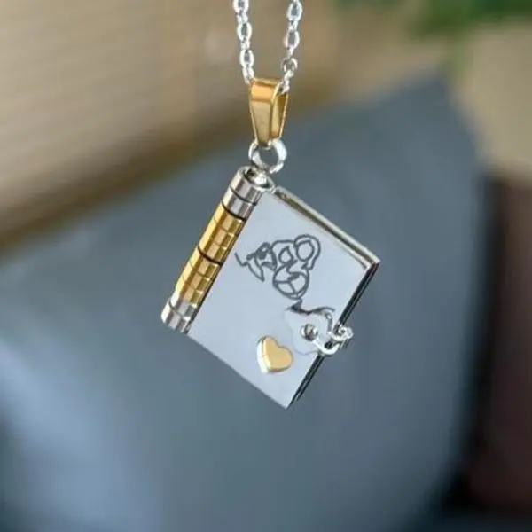 Book Necklace for Granddaughter (Spanish Version)