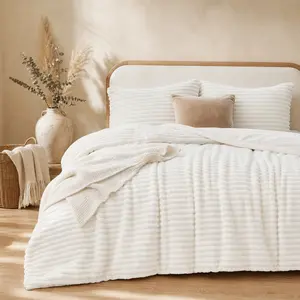 Sasttie Queen Comforter Set 3 Pieces - Super Soft Fleece Comforters Queen Size, 1 Luxury Warm Fuzzy Marshmallow Comforter with 2 Pillow Cases, Faux Fur Down Alternative Bedding Set, Cream White