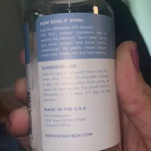 Product Review of Slippery Box - Extra Moisture Support Capsules from G**a