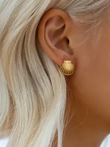 Seashell Shaped Stud Earrings, Textured Style Jewelry, Elegant Accessory for Women, Perfect for Daily Wear