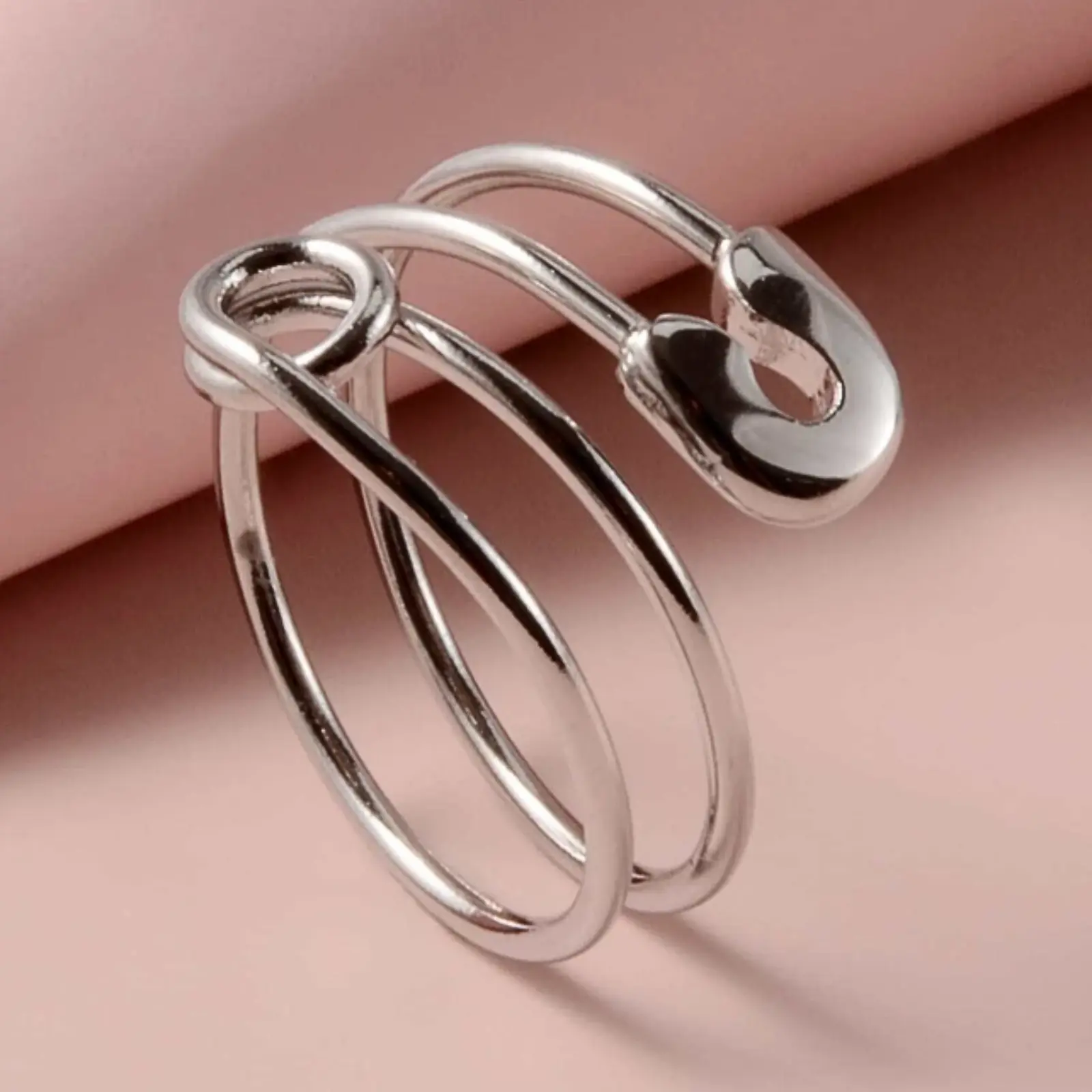 Fashionable designer rings for everyday wear Fashionable designer rings for everyday wear