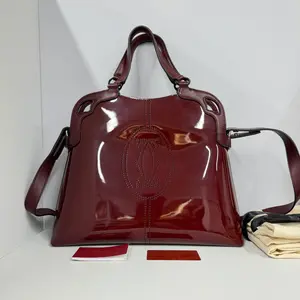 Pre-owned Cartier Patent Shoulder Bags 7.8'' R2269 Shoulder Bag C18377181597 0605 T5 Betsy