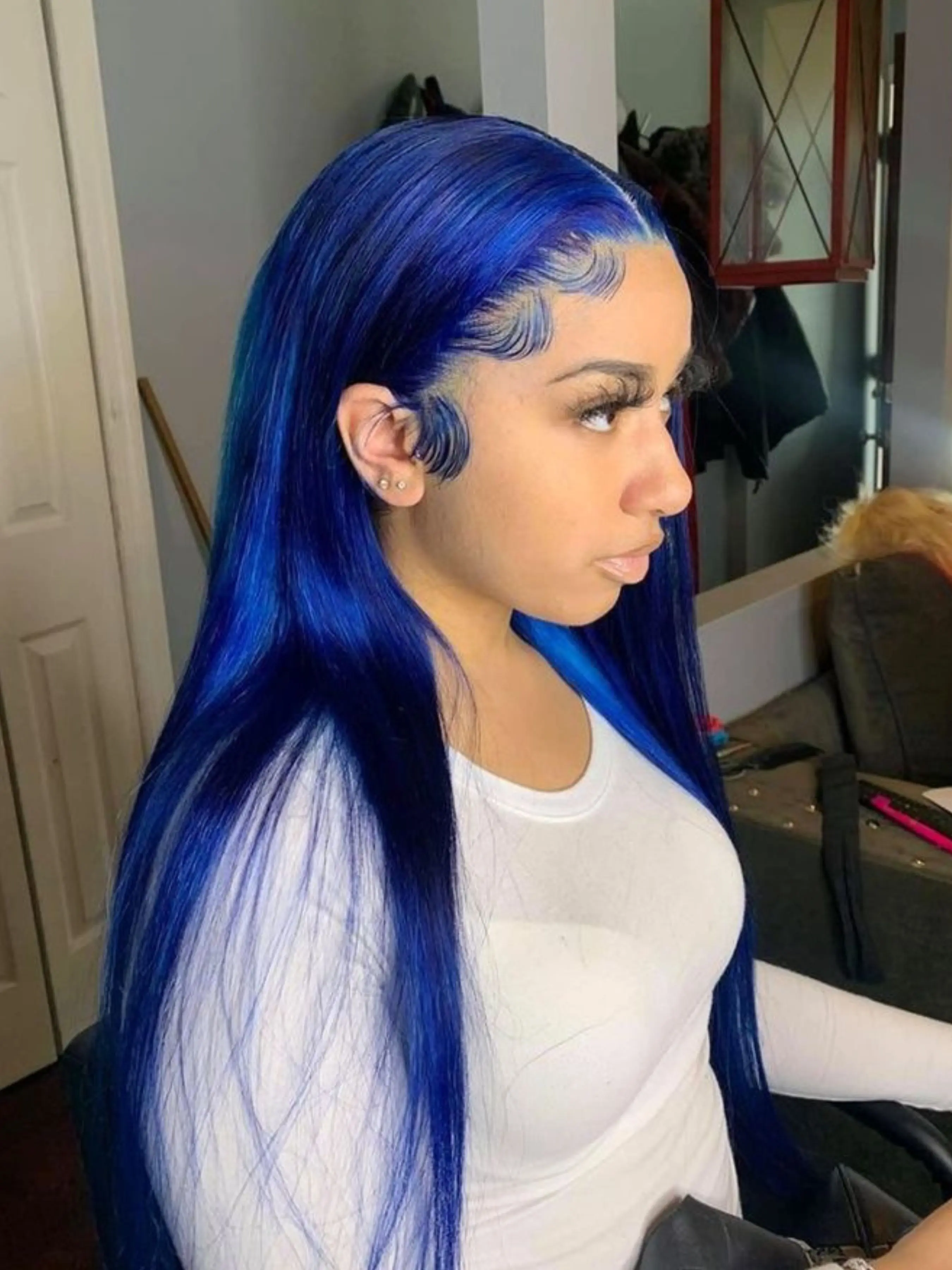 Dark blue long straight wig with lace front, 13x4 cm, synthetic lace front wig, pre-exposed hairline, heat-resistant synthetic fiber, suitable for cosplay, 28 inches, Synthetic Material Wigs