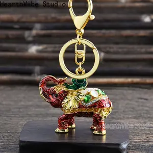 2026 New-style creative three-dimensional elephant car keychain, metal pendant, souvenir, small gift accessory