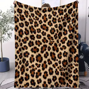 Retro Light Luxury Leopard Print Flannel Blanket, Soft and Fluffy, Warm and Breathable, Suitable for Fashionable Young Women for Home, Office and Travel Use, An Ideal Gift for Relatives and Friends