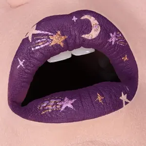 Connected Boutique Rooted - Purple Bold Longwear Liquid Lipstick – Transfer‑Proof Matte