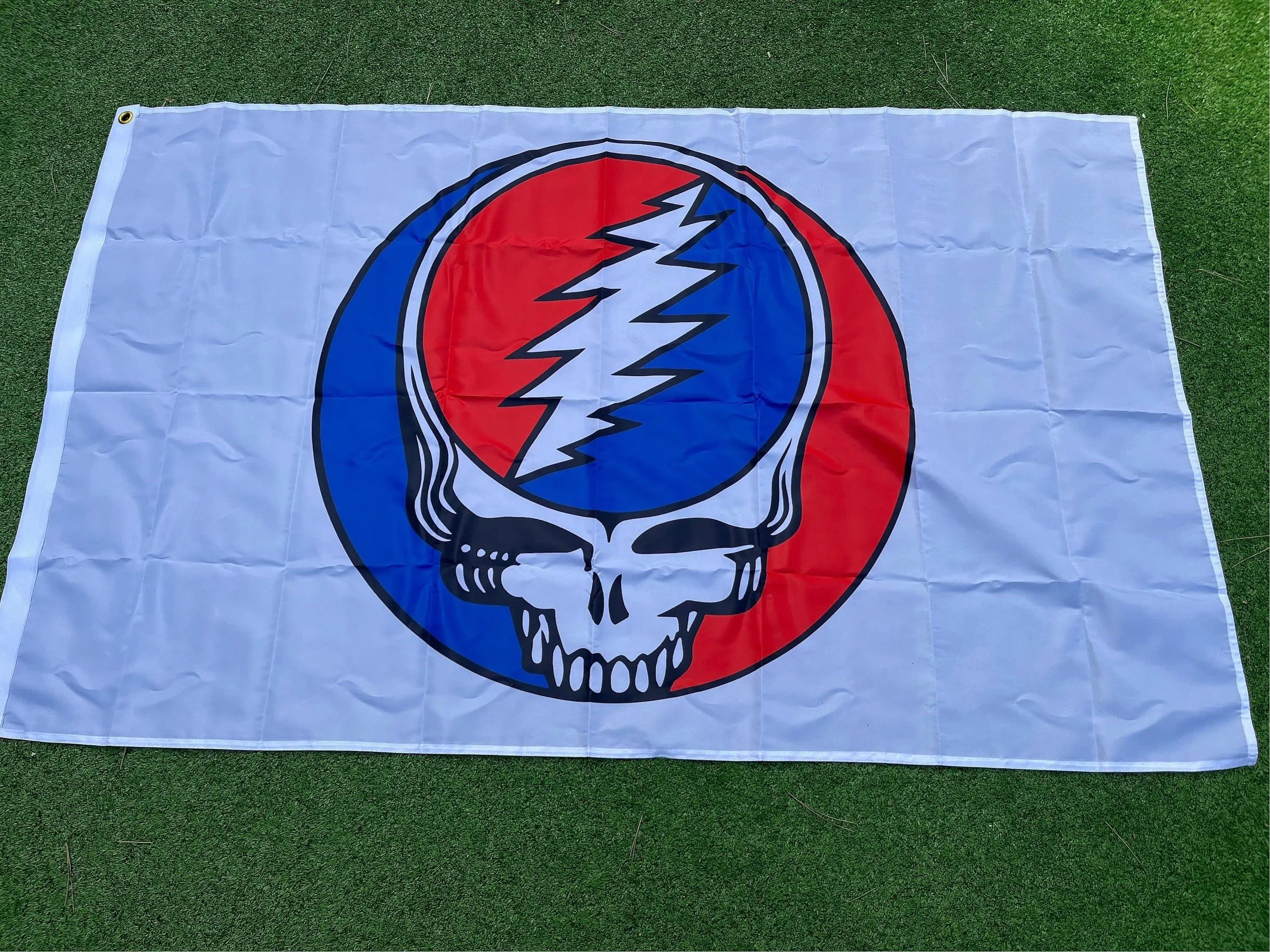 Grateful Dead Stealie Flag(white)