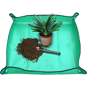 Foldable  Repotting Mat -  Indoor/Outdoor Gardening Mat - 26.8" x 26.8" (Green)