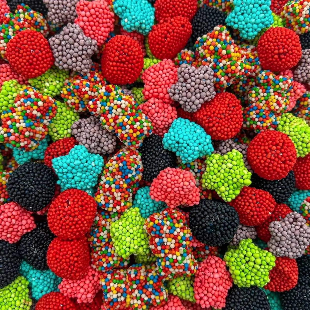 Crunchy Gummy Candy Mix | 2 Pound Bag | Rainbow Nonpareils Bears, Berries, Star Shaped Chewy Clusters | Gummy Mix for Snacking & Candy Buffets | Sweet & Sour Flavors
