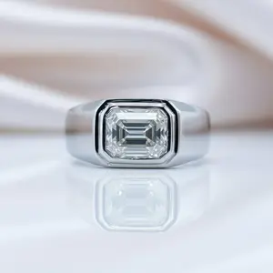 2.0 Ct Emerald-cut Diamond Option Men's Ring