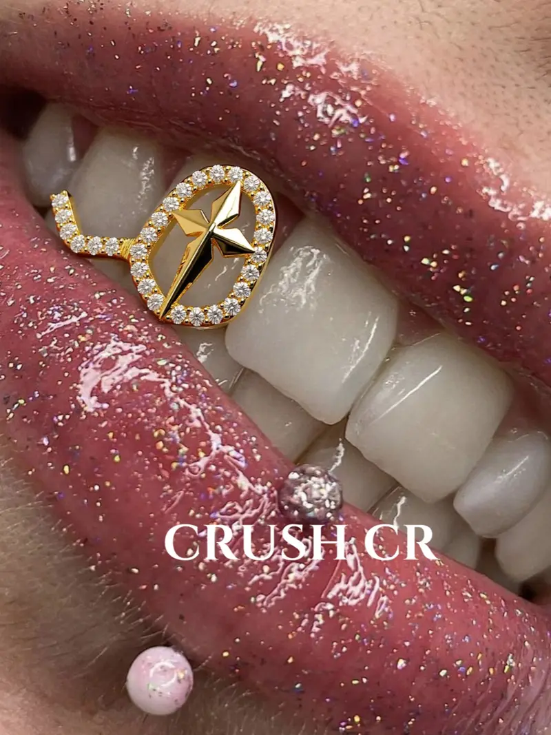 CRUSH CR 1pc 18K Gold Plated Copper Cross Star Grillz with CZ Stones, Silver & Gold Finish – Elegant Hip-Hop Tooth Jewelry Tooth Gems for Female, Black Women, Girls, Men & Boys. Perfect for Parties, Halloween, Cosplay & Gifts! Trendy Bling Accessory