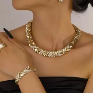 Elegant Gold and Silver Women's Jewelry Set - Includes Necklace Bracelet & Earrings Sparkling Design