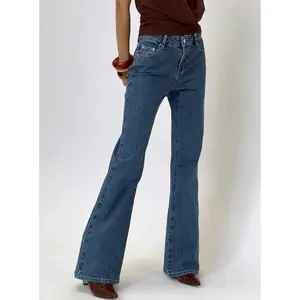 Magic Mirror Mid Rise Bootleg Jeans Mid Blue Wash