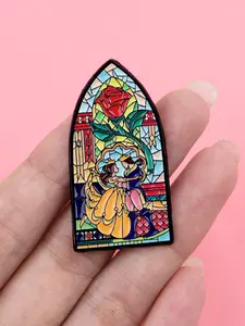 Princess Couple Enamel Pin Brooch, Women's Backpack Badge, Fashion Hat Clothing Accessory, Unique Gift for Friends, All Seasons