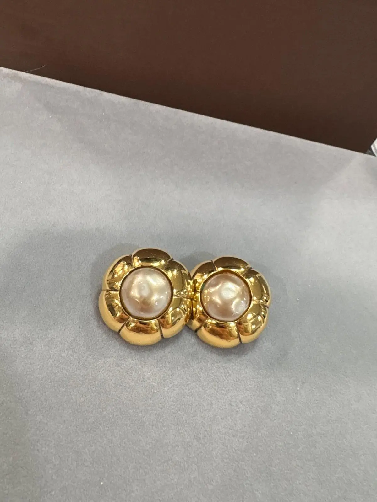 Pre-owned Chanel Pearl Camelia Flower Clip On Earrings ️ $699