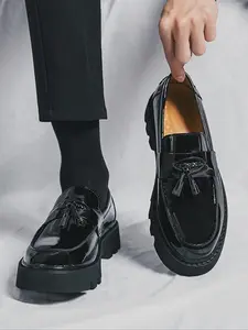 Men's 1 Pair Fashionable Casual Tassel Decor Pu Leather Slip-on Shoes, Simple Design Elegant Plain Round Toe Loafers, Business Style Temperament Flats for Daily WearGiftGift