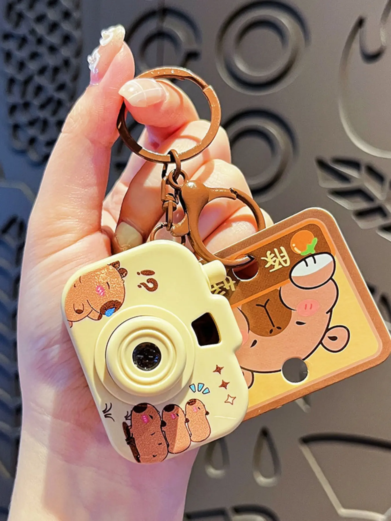 Cartoon Capybara Projection Camera Keychain, Cute Glowing Feature Gift, Book Bag Hanging Decoration, Small Key Chain Accessory, Adorable Appearance, Versatile Usage, Keychain Collectibles, Keychain Accessories