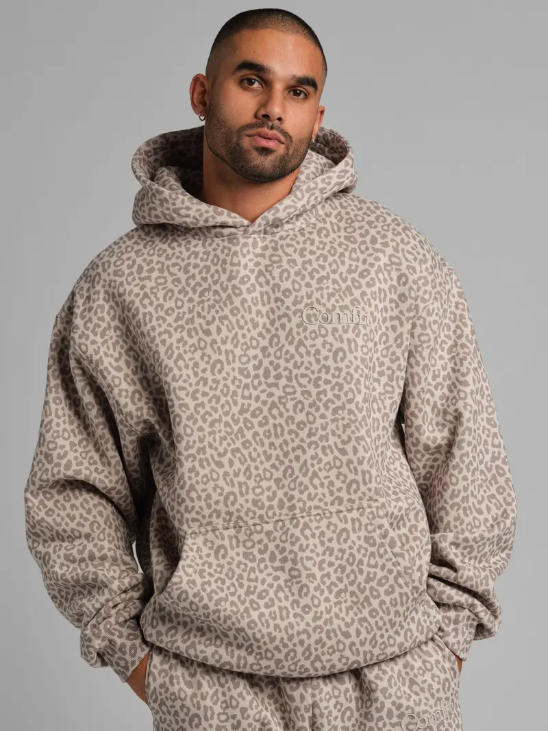 Comfrt | Oversized Minimalist Hoodie