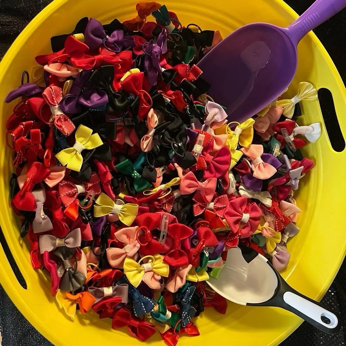 24 custom hair bows