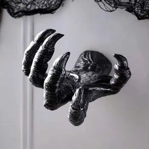 Halloween Themed Hand Shaped Resin Ornament, 1 Count Creative Wall Hanging Festive Decoration, Scary Design Hanging Ornament for Home Party Decoration