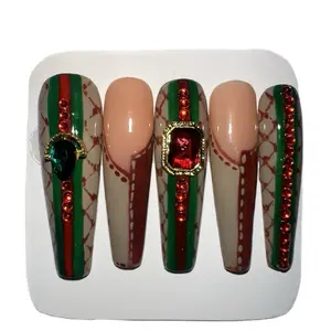 Coffin Stile Press on Nails - Elegant Design with Green and Red Accents, Includes Gold Ring Detail, Suitable for Various Occasions