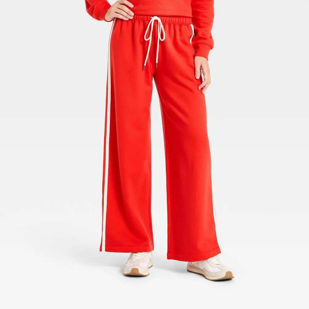Women's Mid-Rise Straight Leg Track Sweatpants - Universal