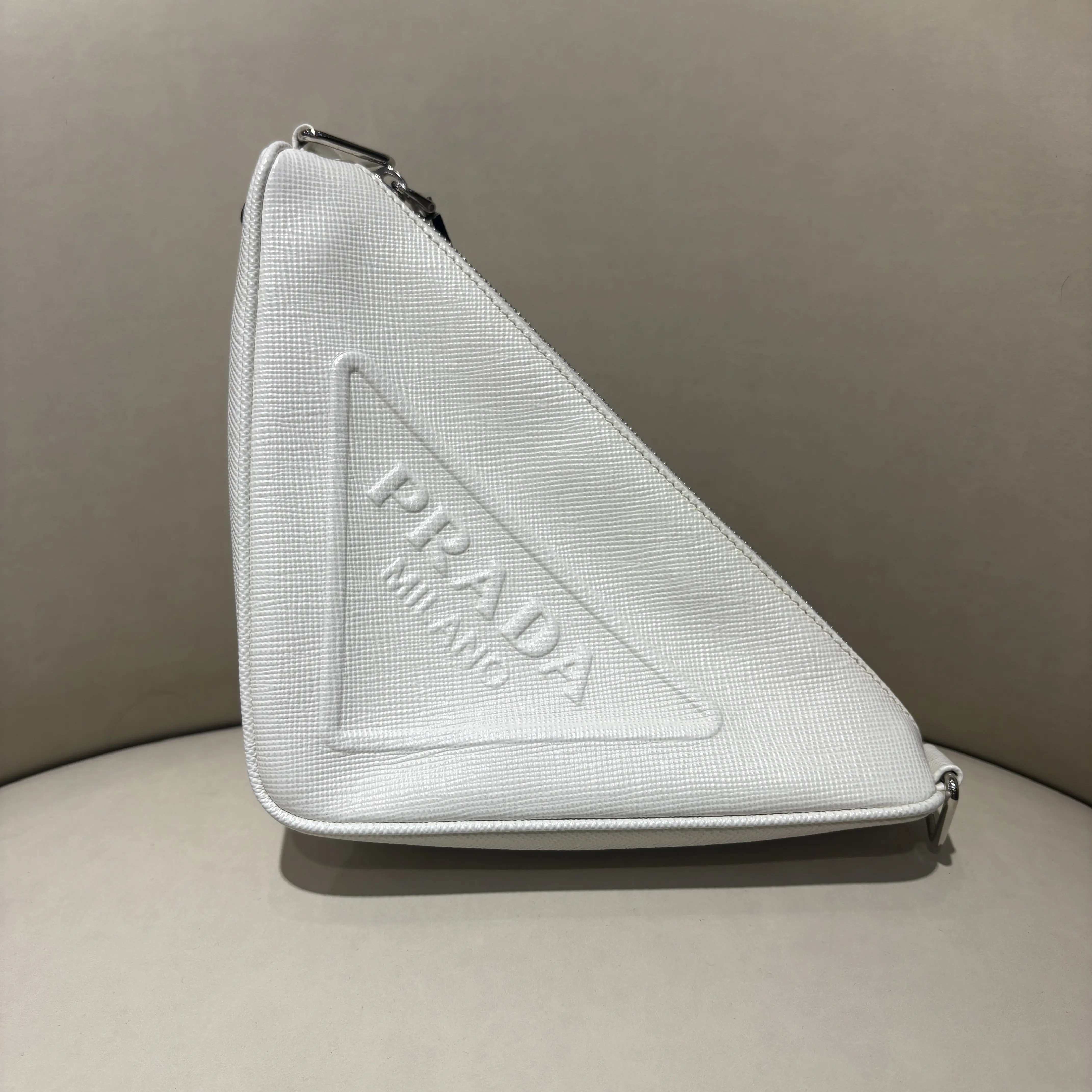 Pre-owned Calfskin Crossbody Bags Prada Triangle Pouch Embossed Logo Saffiano Leather Unisex