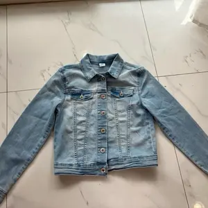 Light wash Denim Jacket