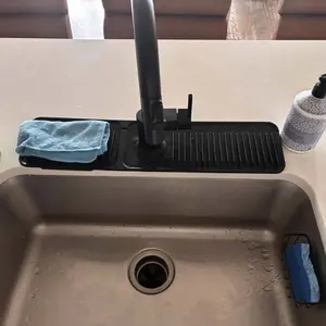 Kitchen Sink Faucet Mat, Silicone Folding Splash Guard, Draining Mat with Button Lock, Sink Faucet Protector, Sink Accessories for Kitchen Household Items Cleaners