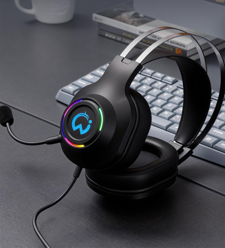 Stereo gaming headphones for PS4, PC, Xbox One, PS5 game console, PC and laptop, headphones with microphone, LED lights, 7.1 surround stereo, wired headphones, RGB lighting, USB-A, high-resolution studio monitoring/mixing/DJ stereo headphones