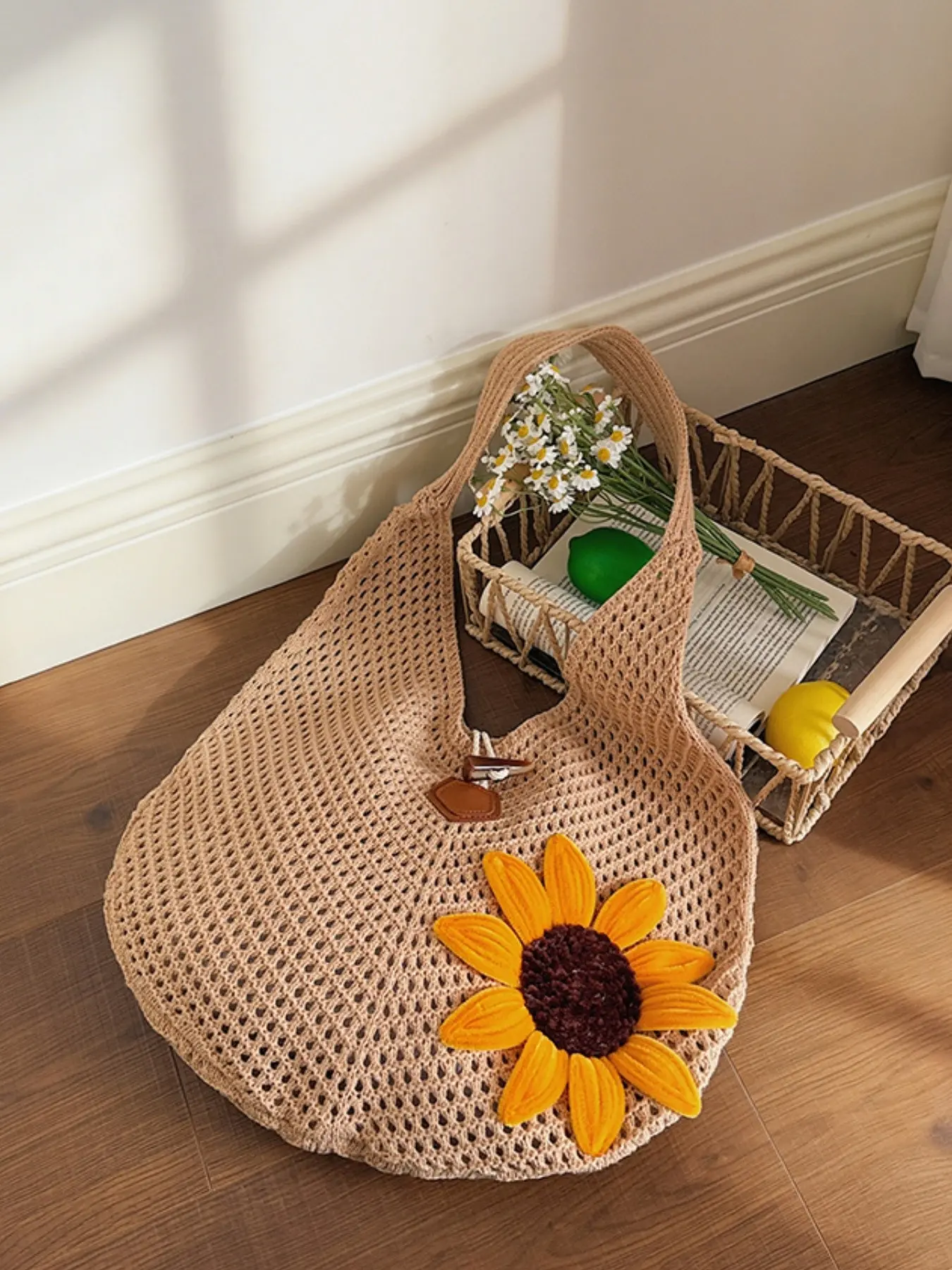 2026 New Sunflower Hollow Out Crochet Tote Bag, Large Capacity Crossbody Shoulder Bag, Casual Beach Resort Bag, Handmade Hooked Bag, Handcrafted Bag