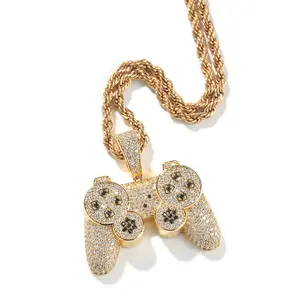 Hip-hop style Golden-Plated simulation Diamond-Encrusted Game Controller Pendant Necklace, Trendy Fashion Accessory, Specifically Designed for Gamers‌