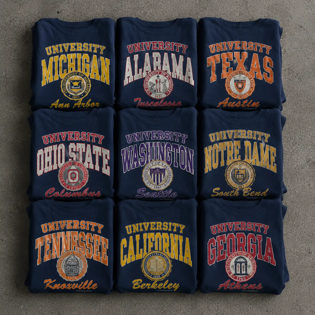 All Team Football Vintage University Graphic T Shirt Retro College Campus Sports Tee Soft Cotton Unisex Game Day Fan Apparel Classic Varsity Shirt Gift for Men Women Football Lovers