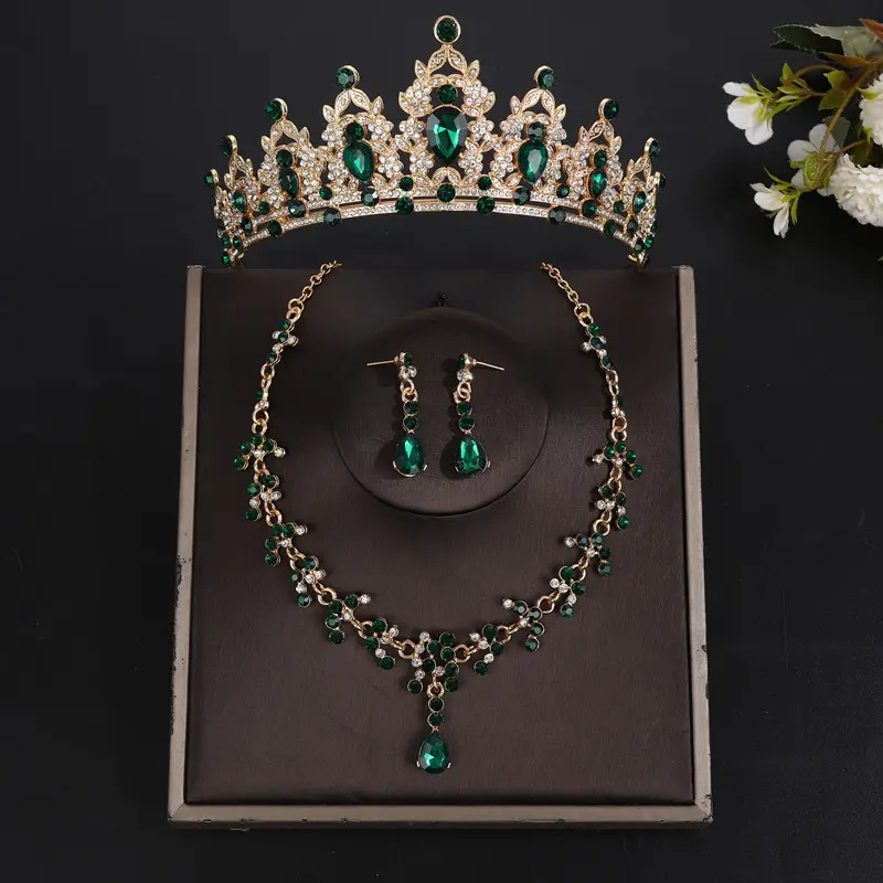 Green Crown Necklace Earrings Needle
