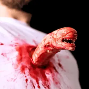 Halloween Horror Bloody Alien Monster Chest-Breaking Bug Costume Resin Prop Accessories, Scary Party, Halloween Decoration