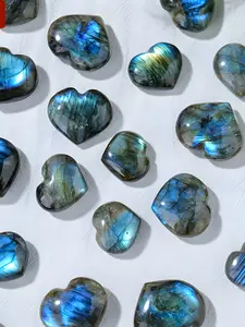 Natural labradorite raw stone heart-shaped palm stone, blue moonstone heart-shaped bare stone pendant, crystal mineral specimen display piece, heart-shaped crystal decoration, gemstone for love decoration, Gemstone specimens