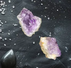 28-29g Small Natural Amethyst Cluster - Raw Crystal, Healing Crystals & Stones, Meditation Tools, Reiki Energy Healing, Amethyst Geode