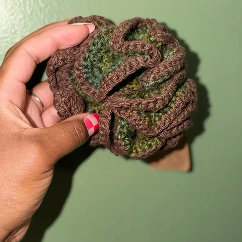 Medium Crochet Mobius Fidget Toy, Stress-Relief Sensory Toy for Kids, Compact Hand-Held Fidget Accessory
