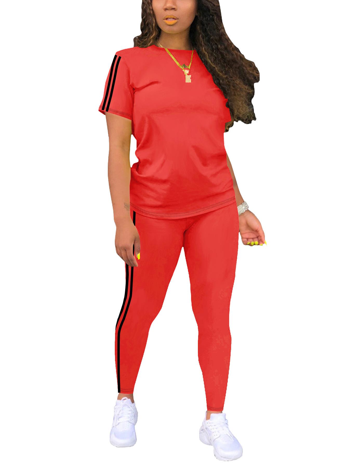 Women’s athletic fitness striped set: short-sleeve top with white side stripes + high-waisted leggings, slim fit that flatters the figure, two-piece set