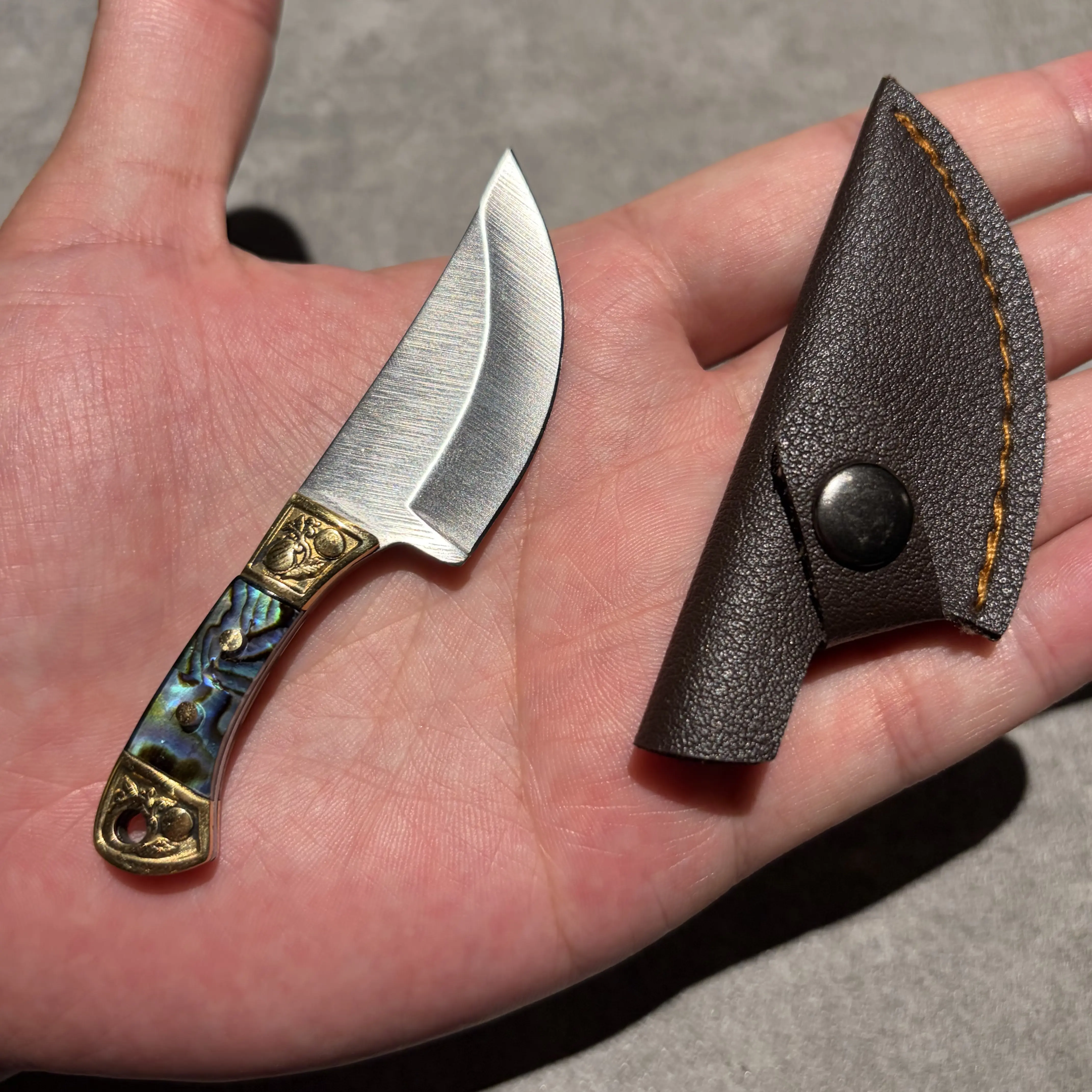 Mini Pocket Knife with Leather Sheath, Cute Knife Keychain with Vintage Design, Brass Engraved & Shell Acrylic Handle, Stainless Steel Blade, EDC Keychain Knife for Outdoor & Everyday Cutting