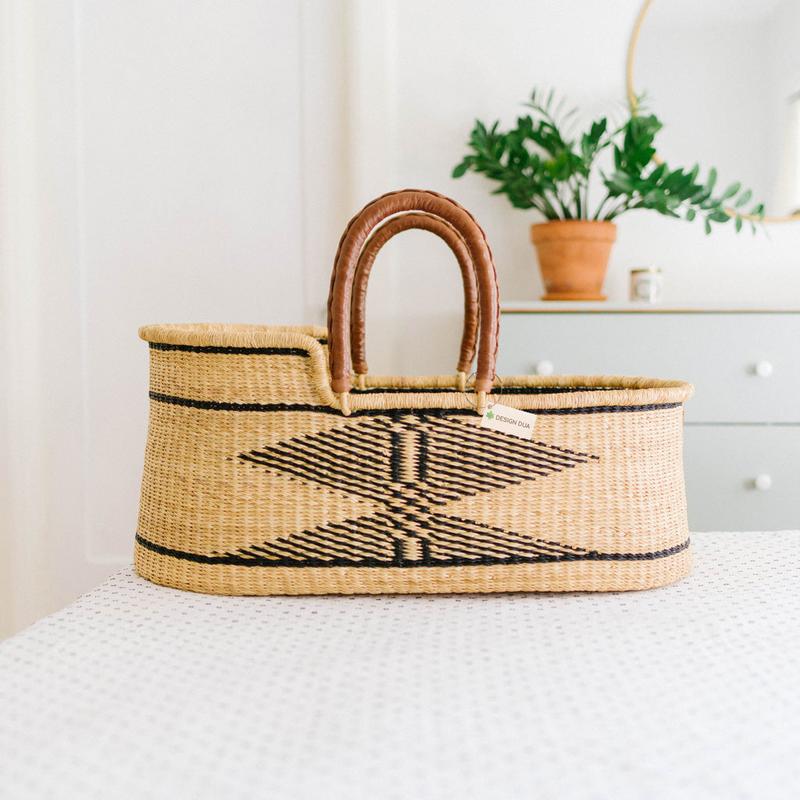 Design Dua Signature Bilia Bassinet - Kente, Safe for Newborn Sleep, Handmade, Sustainable, Comes with Fitted Foam Pad Bedside bassinet