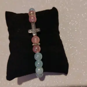 Elegant Beaded Bracelet with Cross Charm - Pink & Aqua Beads, Silver Cross, Perfect for Everyday Wear
